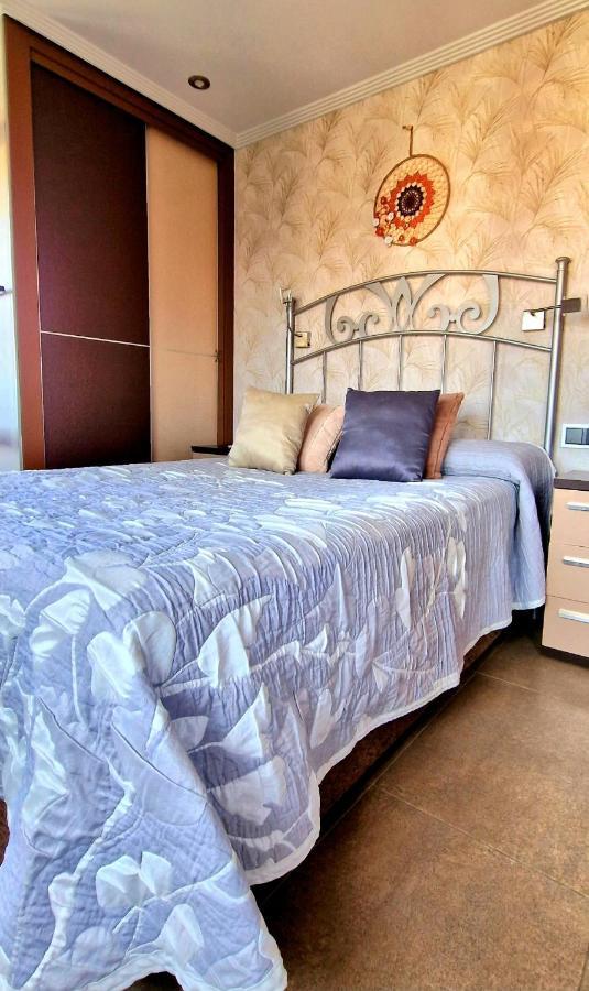 M&J Apartment Gijon Bagian luar foto