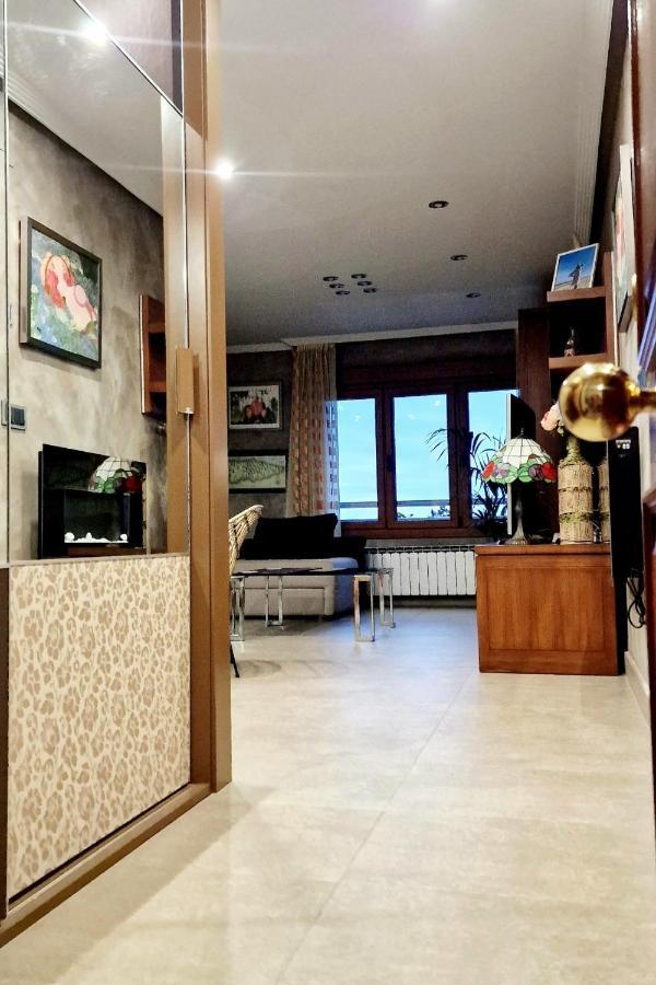 M&J Apartment Gijon Bagian luar foto